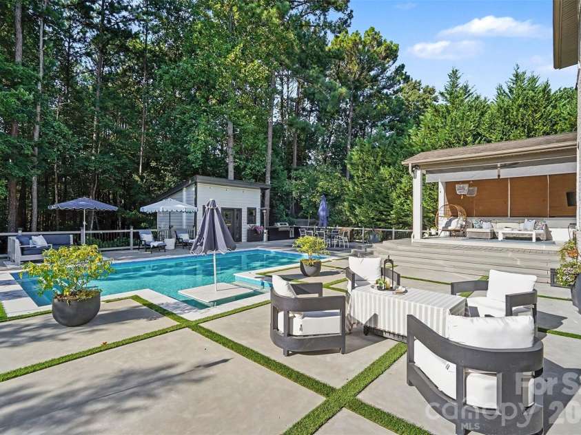 15304 Wyndham Oaks Drive, Charlotte, NC 28277.  MLS# CAR4419486, YatesRealty ID 49806. Backyard Oasis