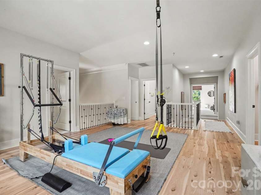 15304 Wyndham Oaks Drive, Charlotte, NC 28277.  MLS# CAR4419486, YatesRealty ID 49806. Loft