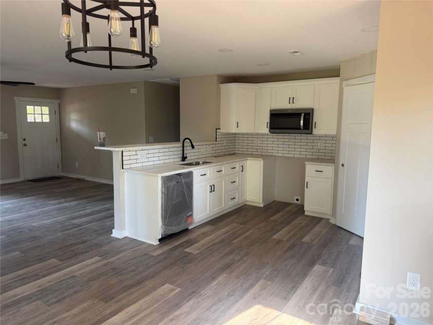 1245 Wendover Avenue, Albemarle, NC 28001.  MLS# CAR4418095, YatesRealty ID 49809. 