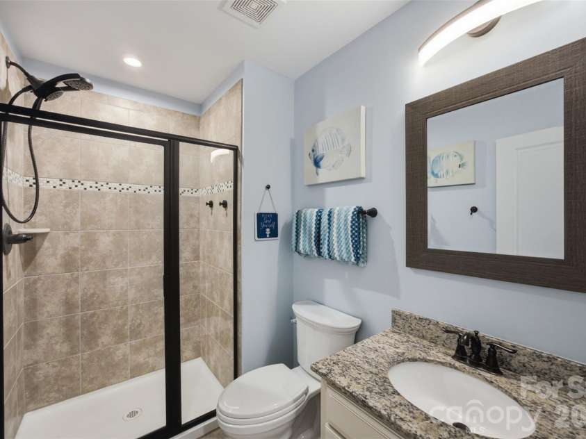 1009 Brookmeade Drive, Waxhaw, NC 28173.  MLS# CAR4418227, YatesRealty ID 49812. 