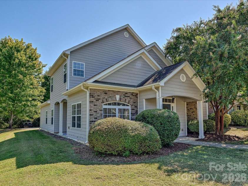 20345 Harroway Drive, Cornelius, NC 28031.  MLS# CAR4418948, YatesRealty ID 49813. 
