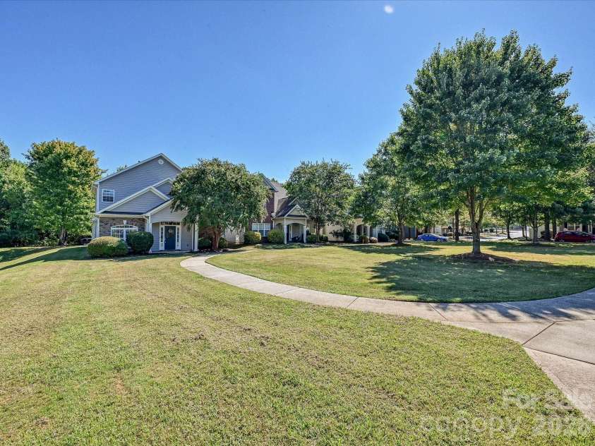 20345 Harroway Drive, Cornelius, NC 28031.  MLS# CAR4418948, YatesRealty ID 49813. 