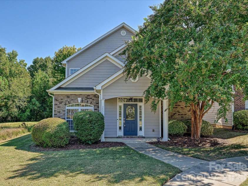 20345 Harroway Drive, Cornelius, NC 28031.  MLS# CAR4418948, YatesRealty ID 49813. 