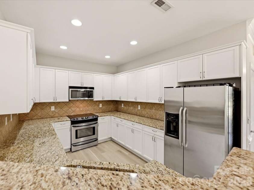 20345 Harroway Drive, Cornelius, NC 28031.  MLS# CAR4418948, YatesRealty ID 49813. 