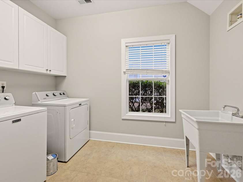 20345 Harroway Drive, Cornelius, NC 28031.  MLS# CAR4418948, YatesRealty ID 49813. 