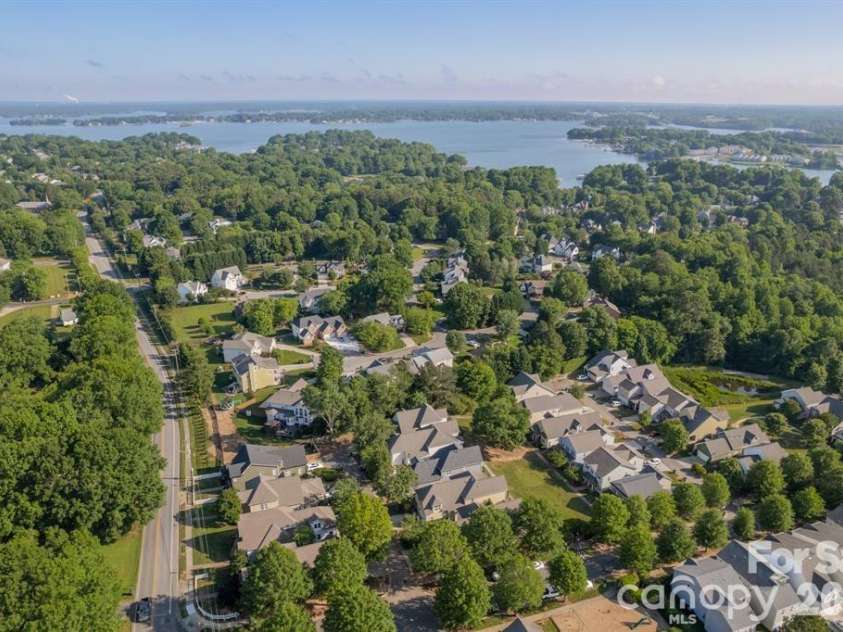 20345 Harroway Drive, Cornelius, NC 28031.  MLS# CAR4418948, YatesRealty ID 49813. 
