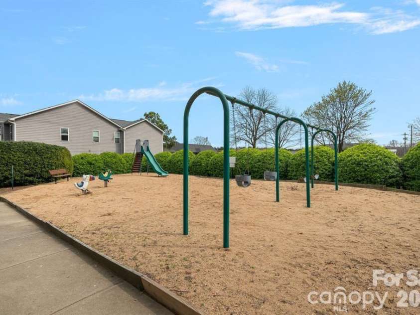 20345 Harroway Drive, Cornelius, NC 28031.  MLS# CAR4418948, YatesRealty ID 49813. 