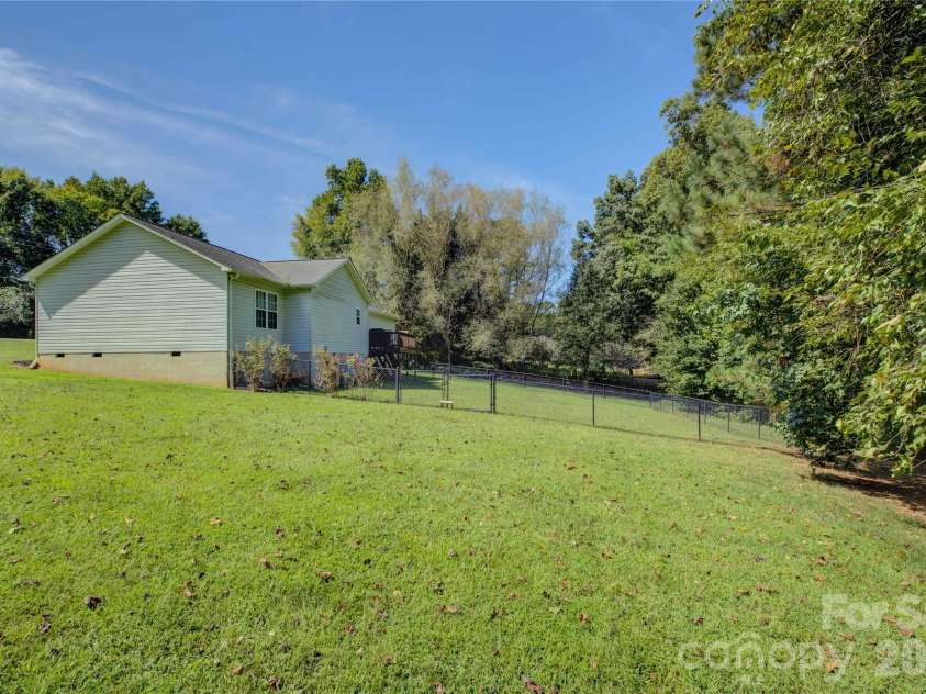 170 State Park Road, Troutman, NC 28166.  MLS# CAR4417821, YatesRealty ID 49814. 