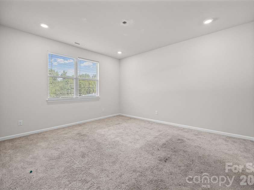 3036 Bluff Hill Lane, Charlotte, NC 28215.  MLS# CAR4417925, YatesRealty ID 49815. 
