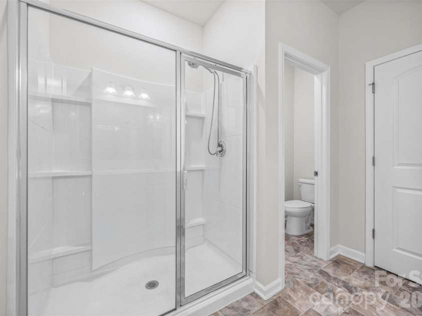3036 Bluff Hill Lane, Charlotte, NC 28215.  MLS# CAR4417925, YatesRealty ID 49815. 