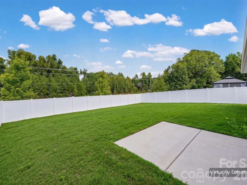 3036 Bluff Hill Lane, Charlotte, NC 28215.  MLS# CAR4417925, YatesRealty ID 49815. 