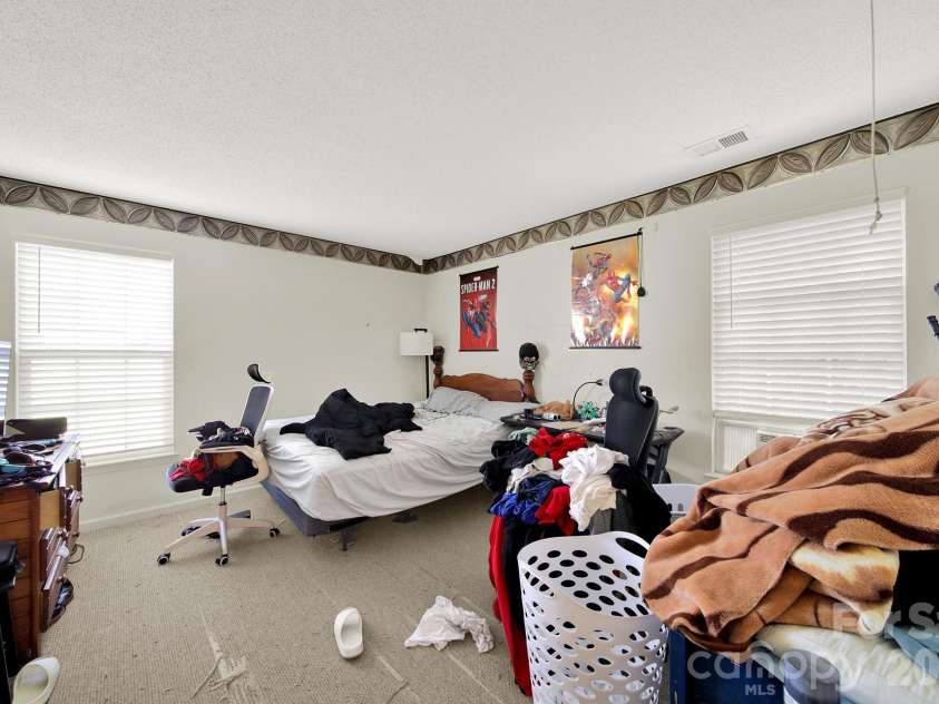 1414 Harland Street, Charlotte, NC 28216.  MLS# CAR4417813, YatesRealty ID 49816. 