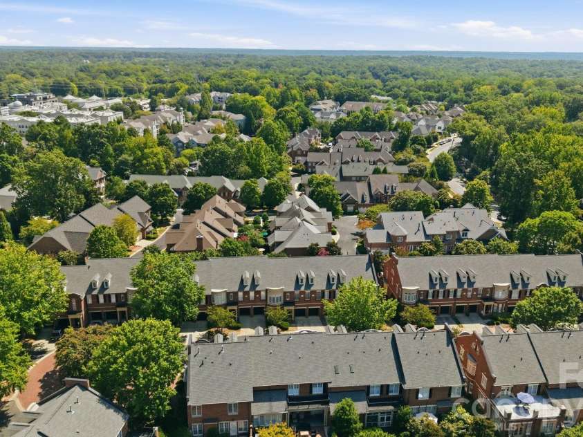 6831 Louisburg Square Lane, Charlotte, NC 28210.  MLS# CAR4417877, YatesRealty ID 49817. 