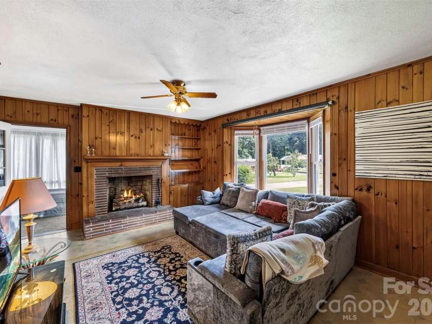 701 Home Trail, Gastonia, NC 28052.  MLS# CAR4416944, YatesRealty ID 49819. 