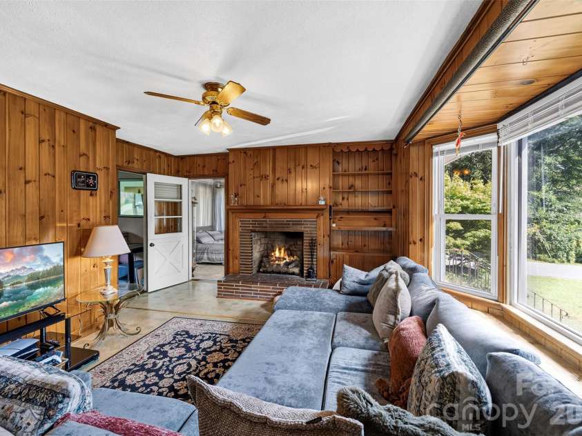 701 Home Trail, Gastonia, NC 28052.  MLS# CAR4416944, YatesRealty ID 49819. 