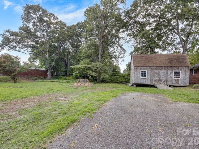 701 Home Trail, Gastonia, NC 28052.  MLS# CAR4416944, YatesRealty ID 49819. 