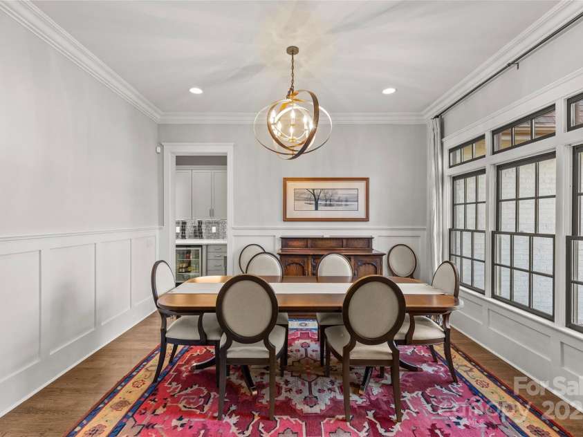 2137 Foxcroft Woods Lane, Charlotte, NC 28211.  MLS# CAR4244957, YatesRealty ID 4982. Dining Room