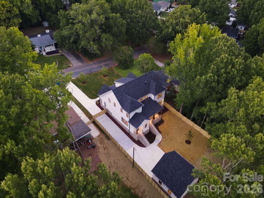 4647 General Pershing Drive, Charlotte, NC 28209.  MLS# CAR4415827, YatesRealty ID 49823. 