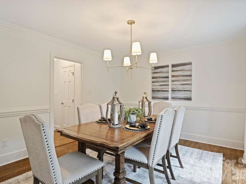 9809 Providence Forest Lane, Charlotte, NC 28270.  MLS# CAR4415159, YatesRealty ID 49826. 