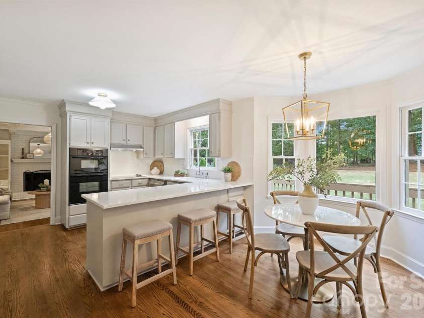 9809 Providence Forest Lane, Charlotte, NC 28270.  MLS# CAR4415159, YatesRealty ID 49826. 