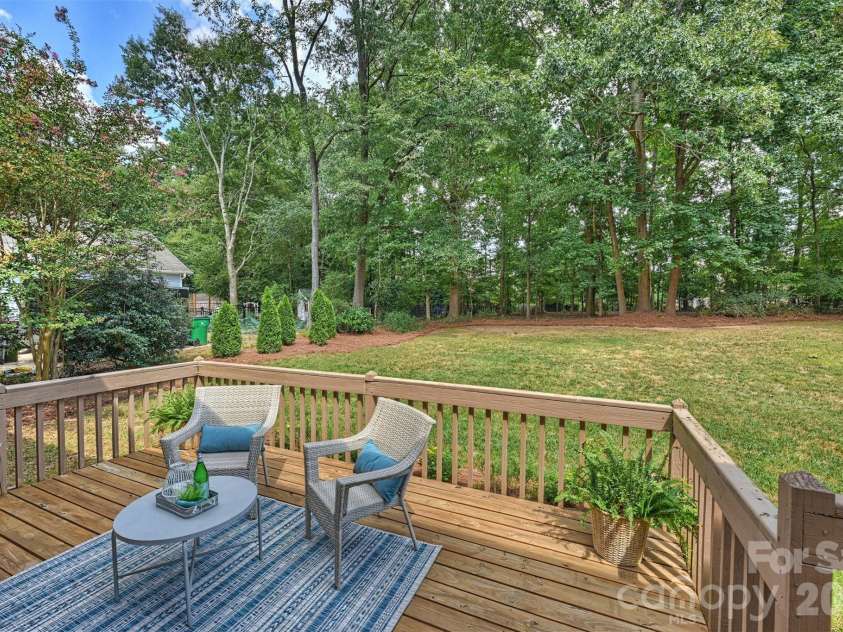 9809 Providence Forest Lane, Charlotte, NC 28270.  MLS# CAR4415159, YatesRealty ID 49826. 