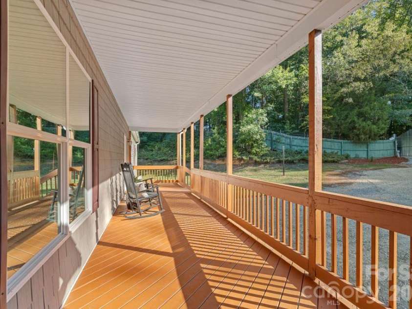 10429 Starwood Drive, Charlotte, NC 28215.  MLS# CAR4412020, YatesRealty ID 49827. Fully covered front porch