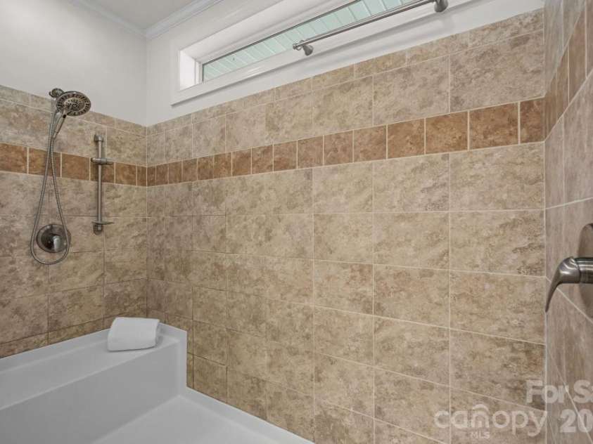 10429 Starwood Drive, Charlotte, NC 28215.  MLS# CAR4412020, YatesRealty ID 49827. Primary walk in shower