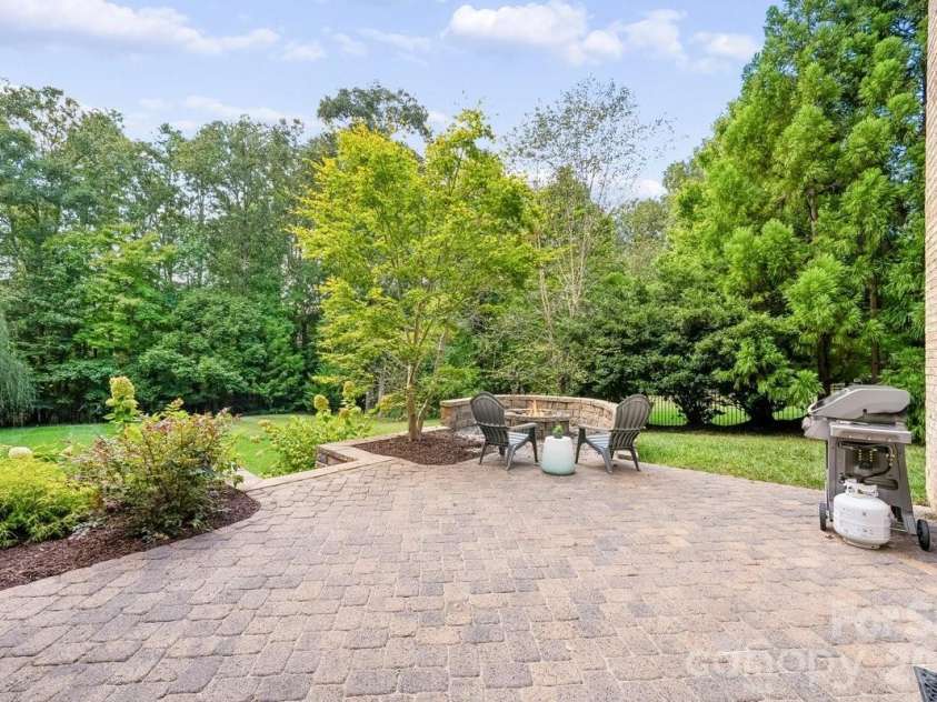 7315 Yellowhorn Trail, Waxhaw, NC 28173.  MLS# CAR4411651, YatesRealty ID 49828. 