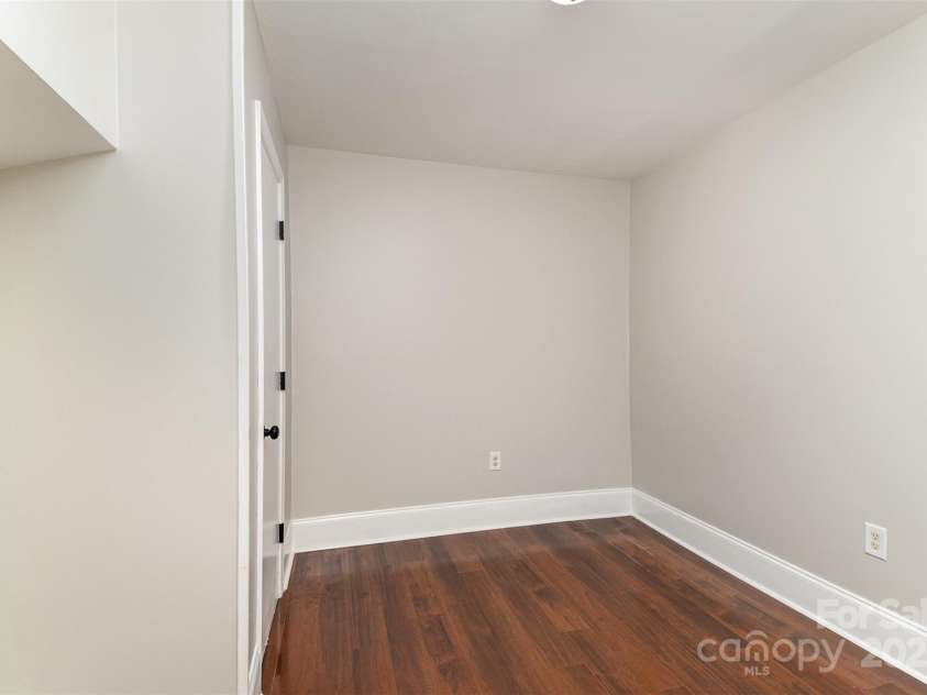 1438 Plumstead Road, Charlotte, NC 28216.  MLS# CAR4228243, YatesRealty ID 4983. 