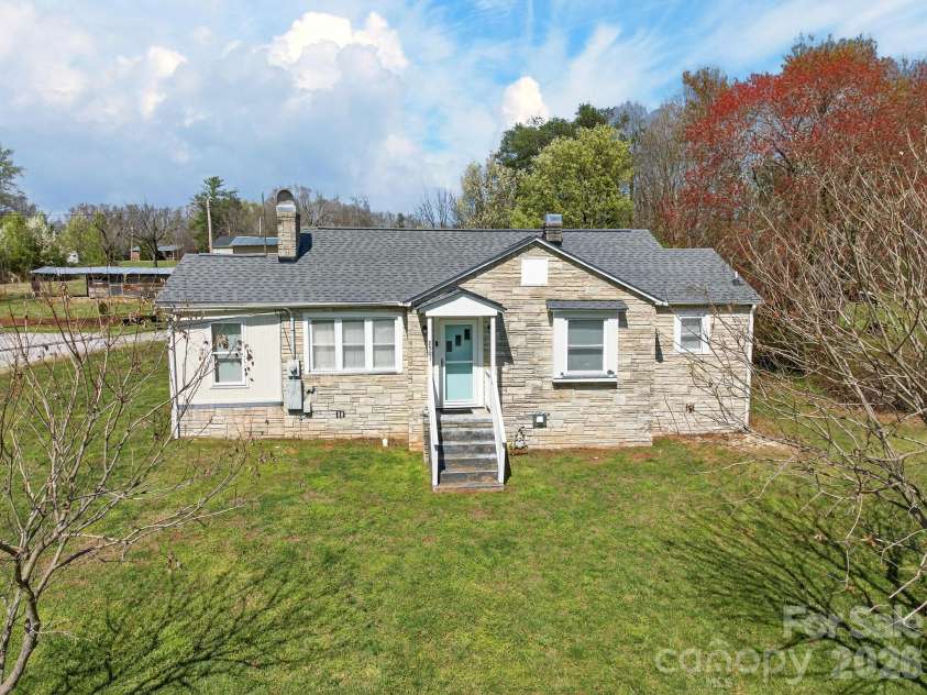 2501 US 70 Highway, Morganton, NC 28655.  MLS# CAR4357633, YatesRealty ID 4983. 