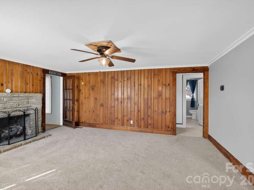 2501 US 70 Highway, Morganton, NC 28655.  MLS# CAR4357633, YatesRealty ID 4983. 