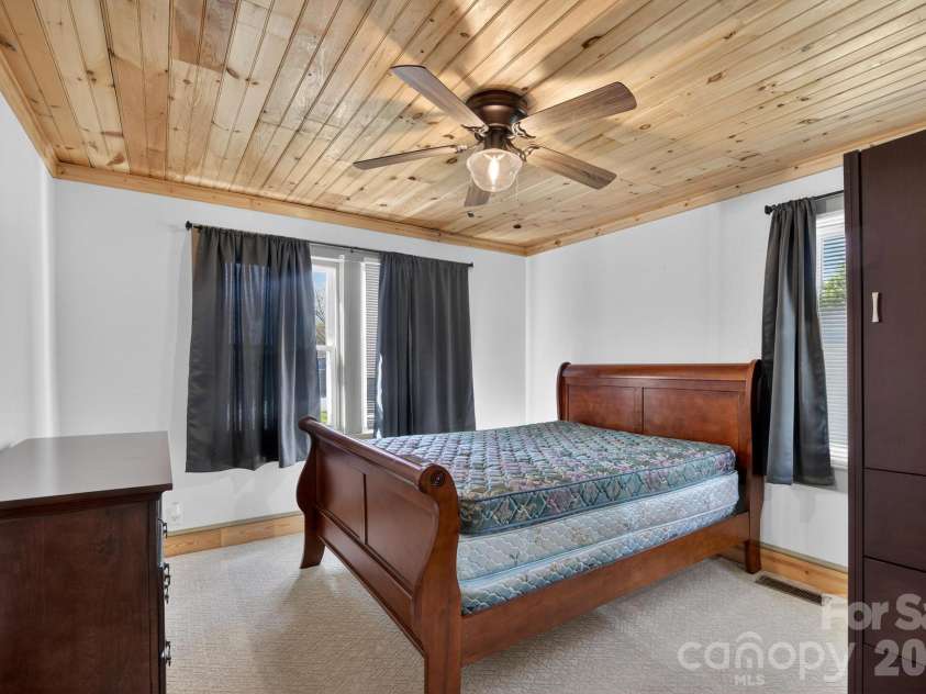 2501 US 70 Highway, Morganton, NC 28655.  MLS# CAR4357633, YatesRealty ID 4983. 