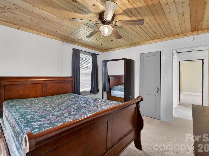 2501 US 70 Highway, Morganton, NC 28655.  MLS# CAR4357633, YatesRealty ID 4983. 