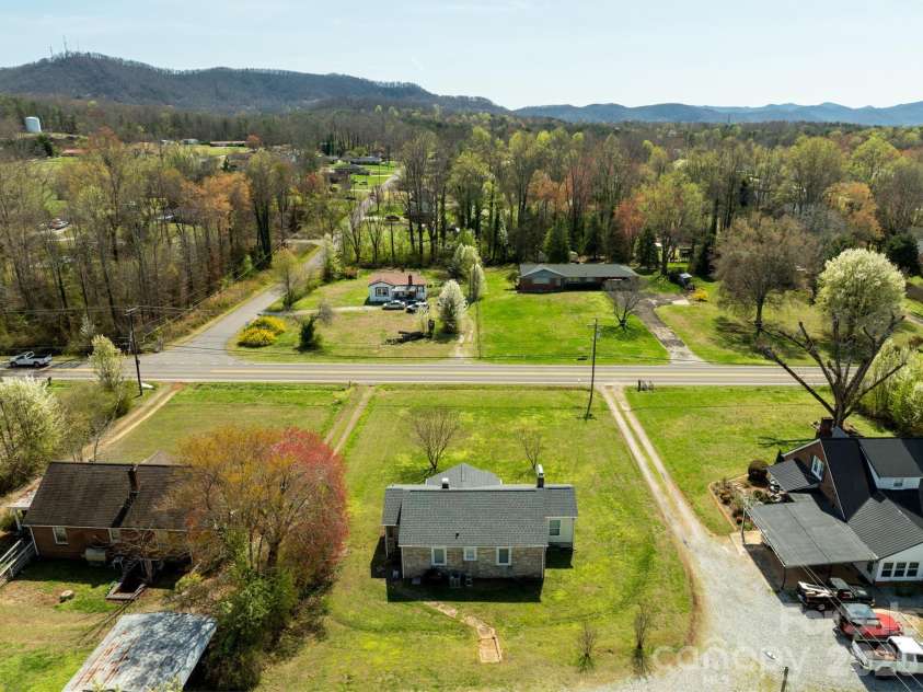 2501 US 70 Highway, Morganton, NC 28655.  MLS# CAR4357633, YatesRealty ID 4983. 