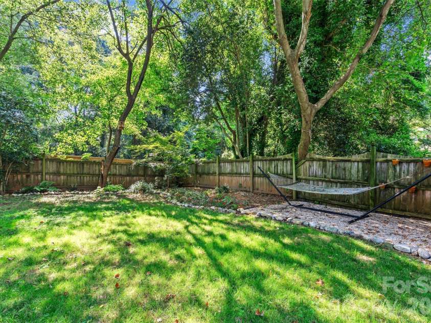 512 Bascom Street, Charlotte, NC 28205.  MLS# CAR4412433, YatesRealty ID 49830. Backyard