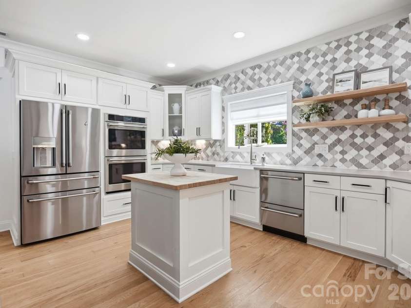 110 Henry Lane, Mooresville, NC 28117.  MLS# CAR4408414, YatesRealty ID 49831. 