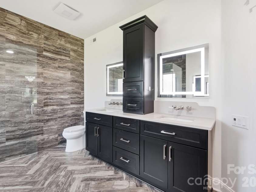 110 Henry Lane, Mooresville, NC 28117.  MLS# CAR4408414, YatesRealty ID 49831. 