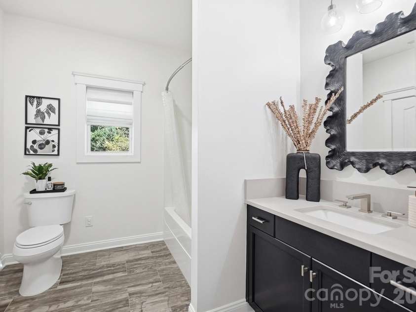 110 Henry Lane, Mooresville, NC 28117.  MLS# CAR4408414, YatesRealty ID 49831. 