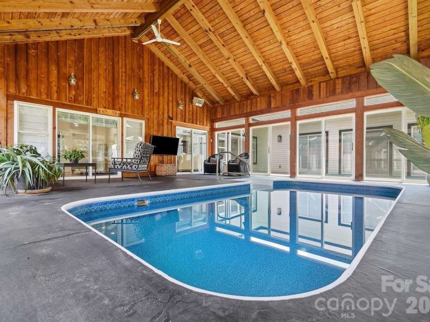 110 Henry Lane, Mooresville, NC 28117.  MLS# CAR4408414, YatesRealty ID 49831. 
