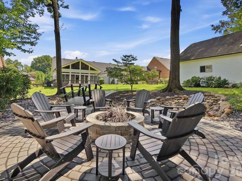 110 Henry Lane, Mooresville, NC 28117.  MLS# CAR4408414, YatesRealty ID 49831. 