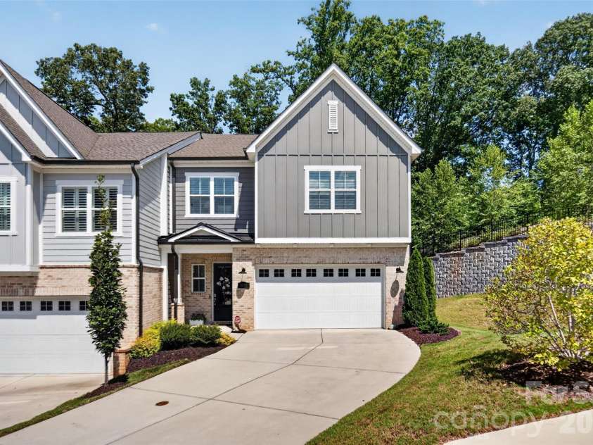 3135 Everly Enclave Way, Charlotte, NC 28210.  MLS# CAR4409003, YatesRealty ID 49832. 3135 Everly Enclave Way