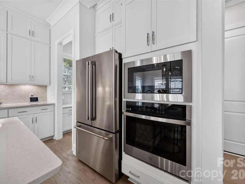 3135 Everly Enclave Way, Charlotte, NC 28210.  MLS# CAR4409003, YatesRealty ID 49832. 