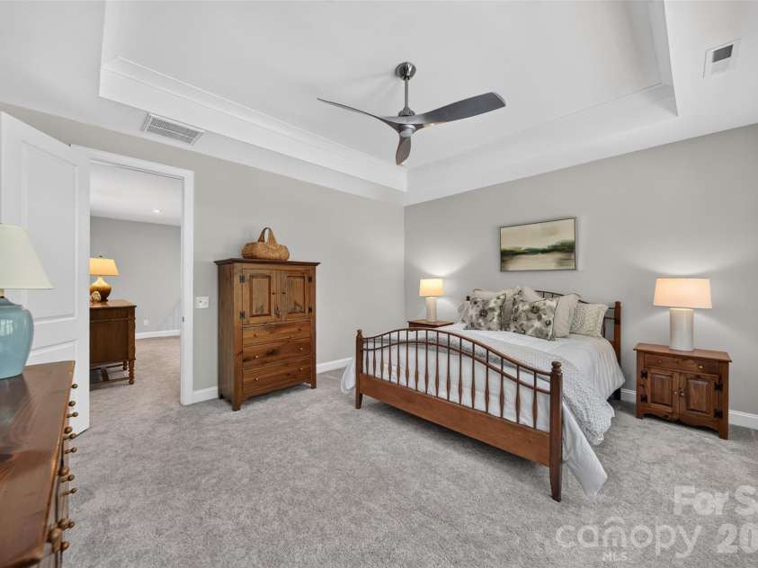 3135 Everly Enclave Way, Charlotte, NC 28210.  MLS# CAR4409003, YatesRealty ID 49832. 
