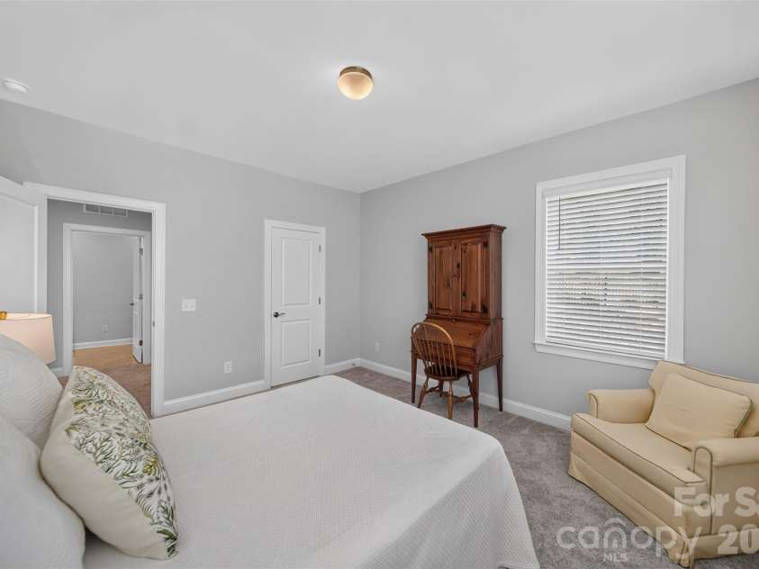 3135 Everly Enclave Way, Charlotte, NC 28210.  MLS# CAR4409003, YatesRealty ID 49832. 