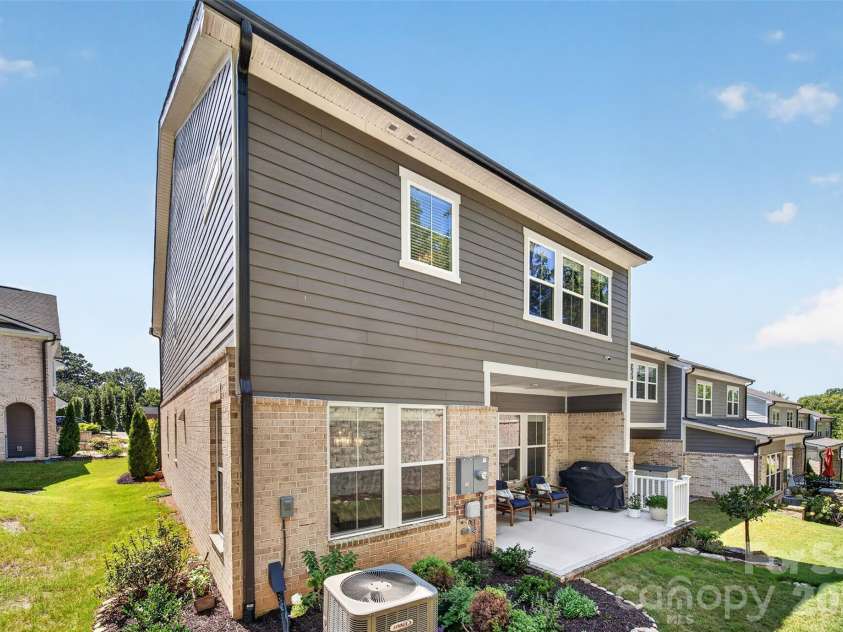 3135 Everly Enclave Way, Charlotte, NC 28210.  MLS# CAR4409003, YatesRealty ID 49832. 