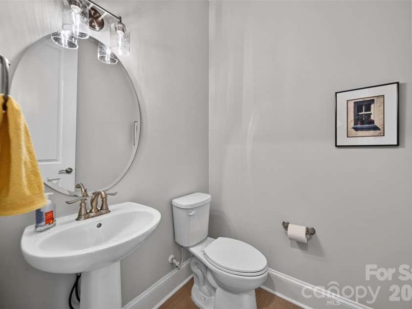 3135 Everly Enclave Way, Charlotte, NC 28210.  MLS# CAR4409003, YatesRealty ID 49832. Powder room