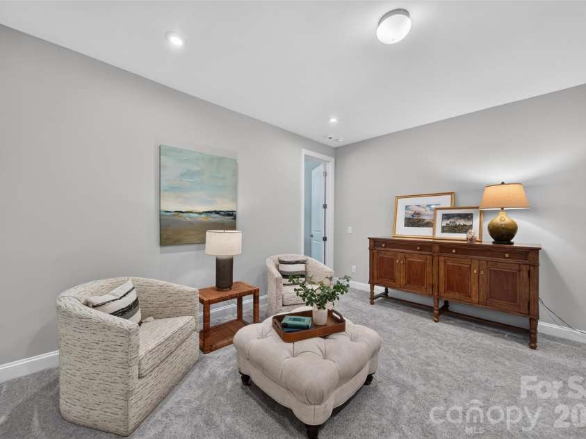 3135 Everly Enclave Way, Charlotte, NC 28210.  MLS# CAR4409003, YatesRealty ID 49832. Upstairs loft