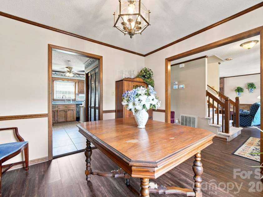 2325 Winterfield Drive, Gastonia, NC 28056.  MLS# CAR4408446, YatesRealty ID 49833. 