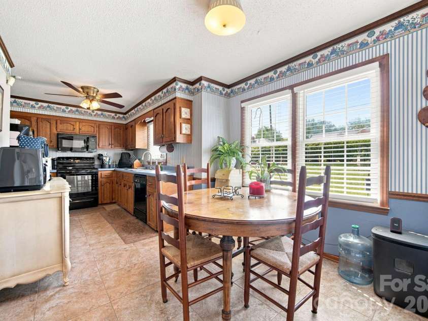 2325 Winterfield Drive, Gastonia, NC 28056.  MLS# CAR4408446, YatesRealty ID 49833. 