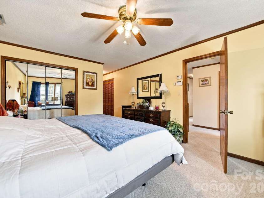 2325 Winterfield Drive, Gastonia, NC 28056.  MLS# CAR4408446, YatesRealty ID 49833. 